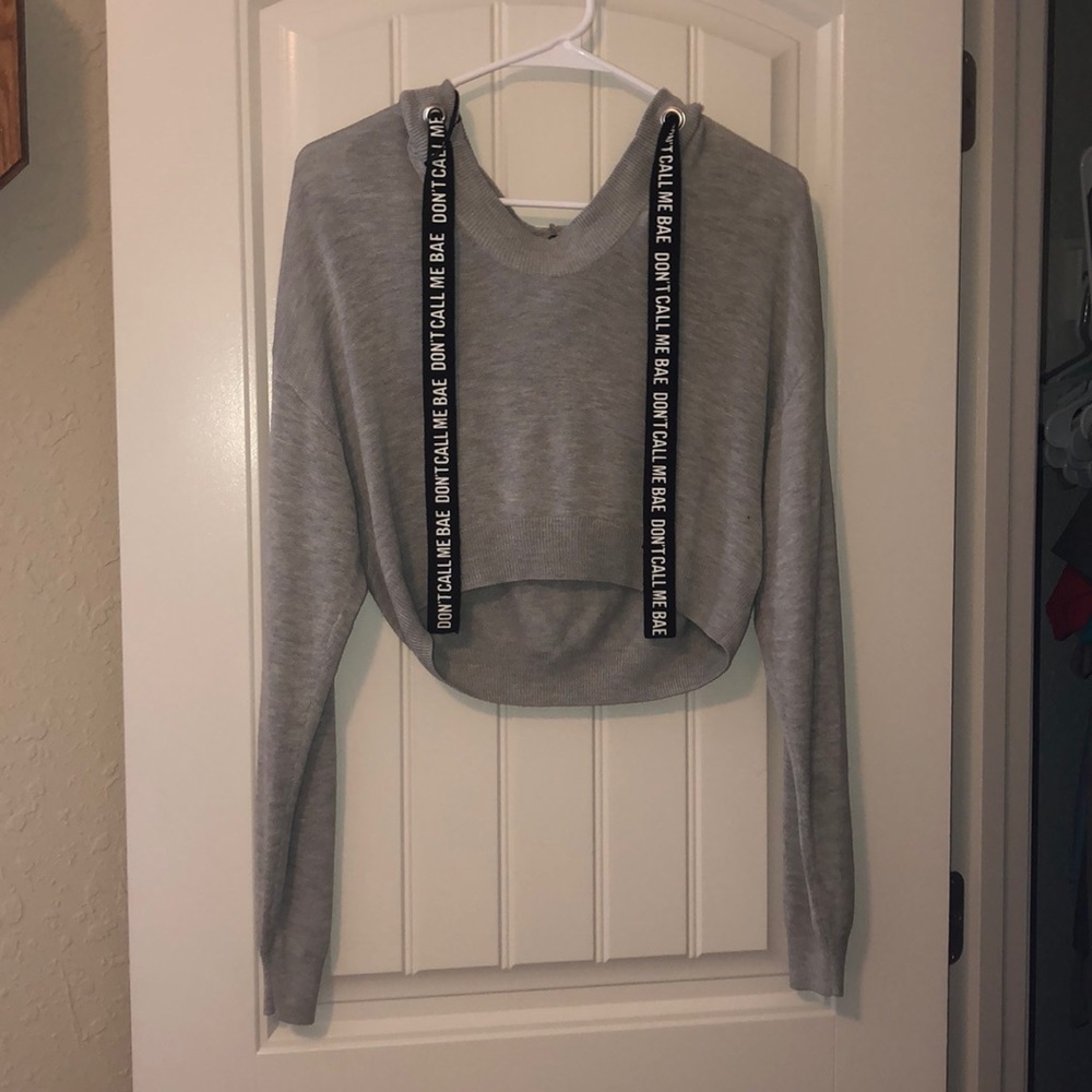 Crop top small knit sweatshirt